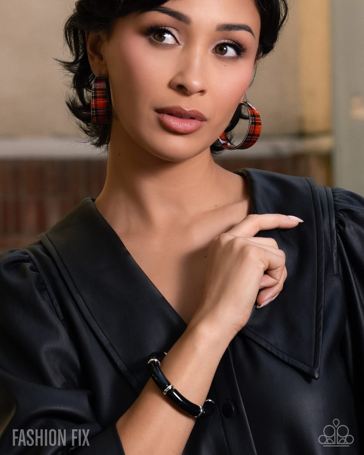 Sunset Sitings : Complete Look - December 2025