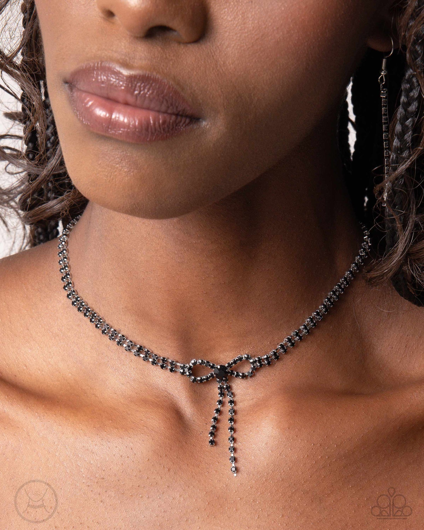 Complete Look: Dapper Delicacy and Dapper Delight - Black