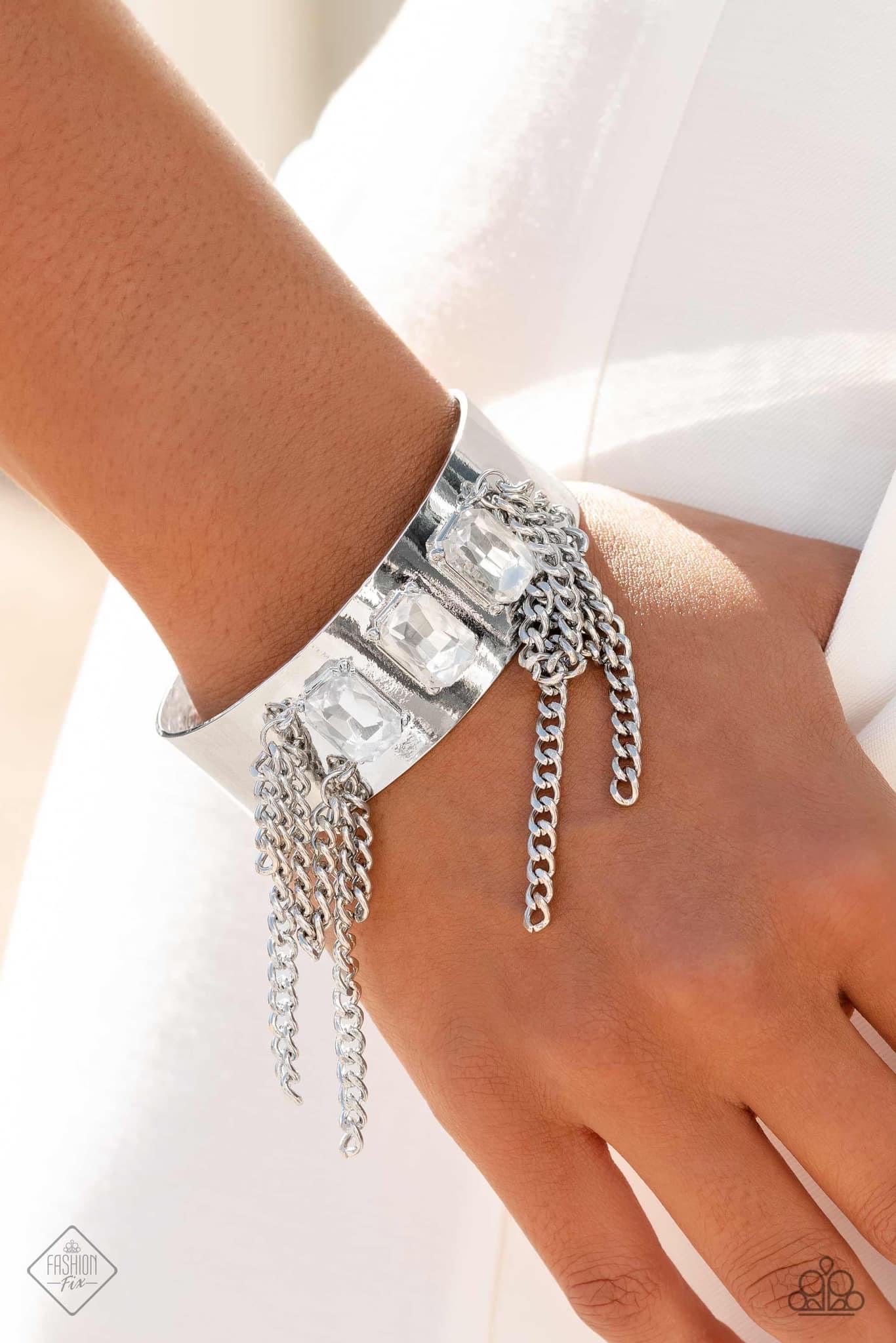 Paparazzi Accessories Magnificent Musings : March 2023 FF The Magnificent Musings Collection features bold statement pieces and edgy designs. Reveling in sassy, unapologetic fashion, Magnificent Musings mavens confidently express themselves through glamor