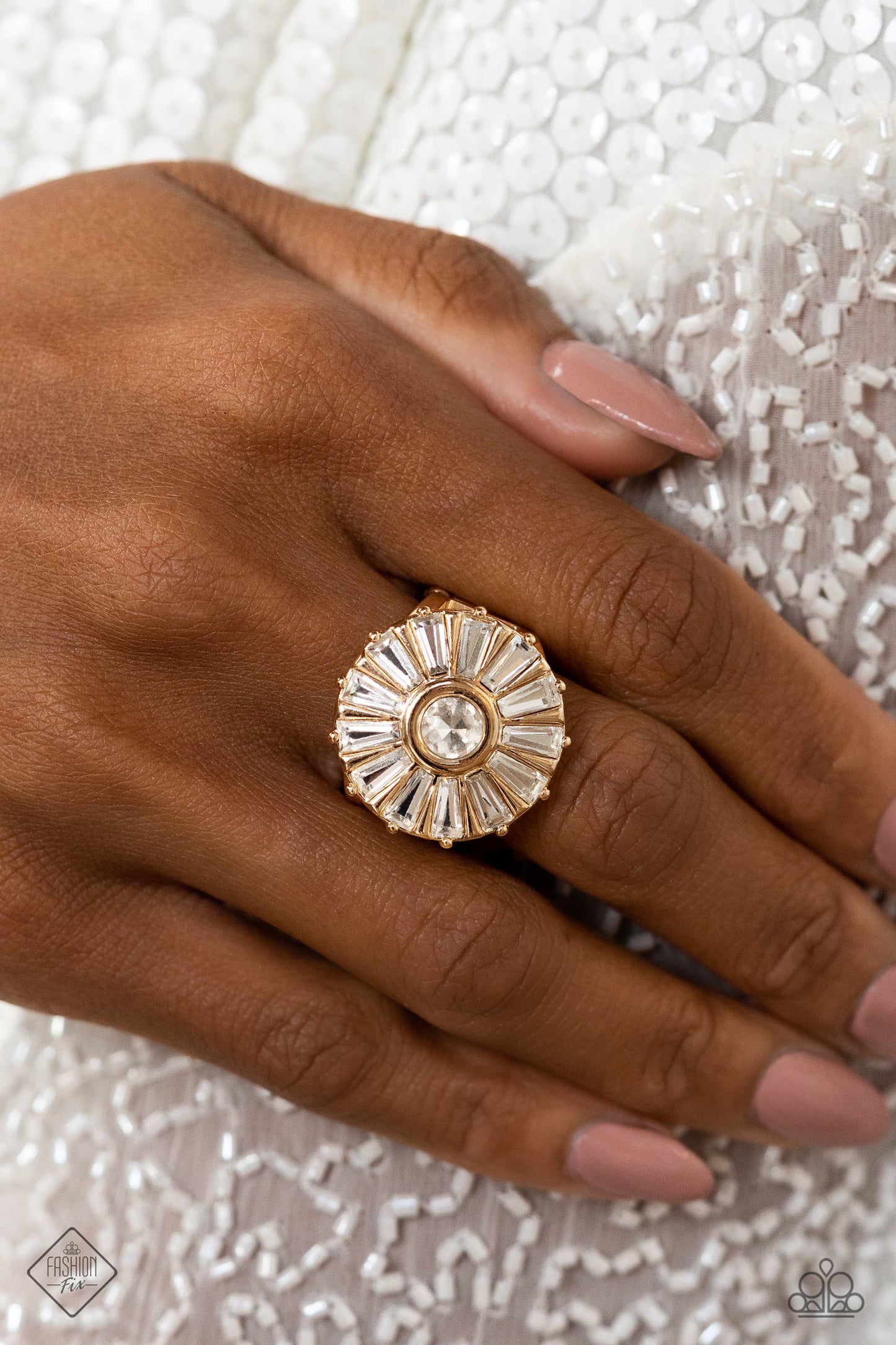 Paparazzi Accessories Fiercely 5th Avenue: February 2023 Timeless and classic yet sophisticated and versatile, the Fiercely 5th Avenue Collection features elegant designs and traditional metal finishes. Never one to shy away from a bit of sparkle, the Fie