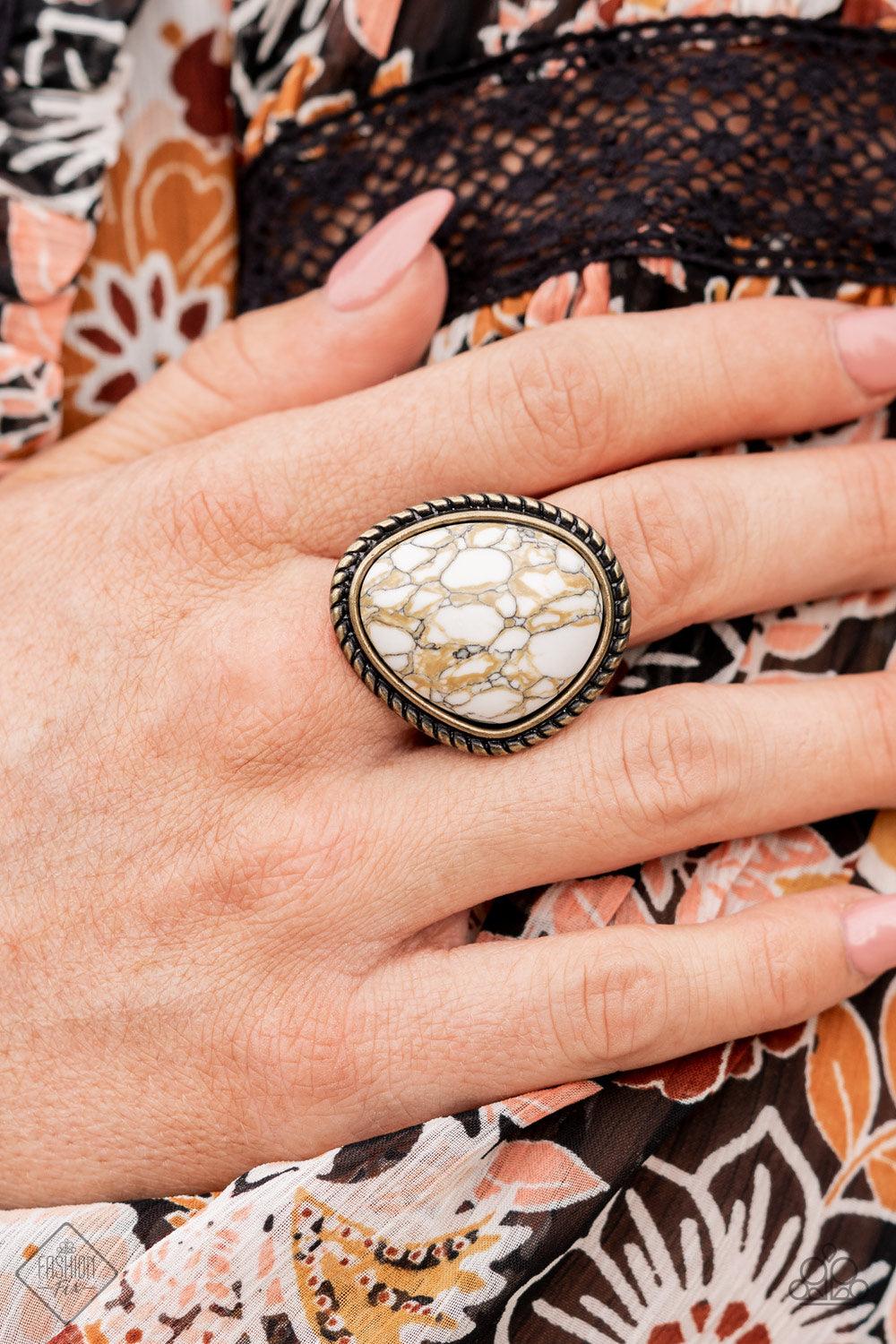 Paparazzi Accessories Simply Santa Fe: November 2021 FF Earthy, desert-inspired designs are what the Simply Santa Fe collection is all about. Natural stones, indigenous patterns, and vibrant colors of the Southwest are sprinkled throughout this trendy col
